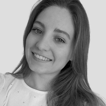Portrait von Julia Straub