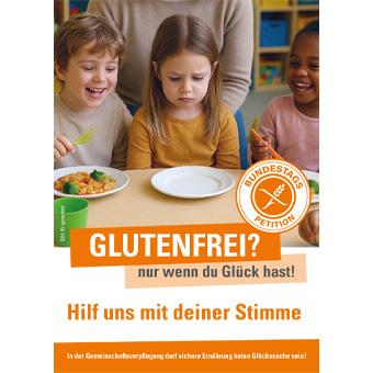 3 kleine Kinder essen zusammen- in der Mitte sitz ein kleines Mädchen vor einem leeren Teller