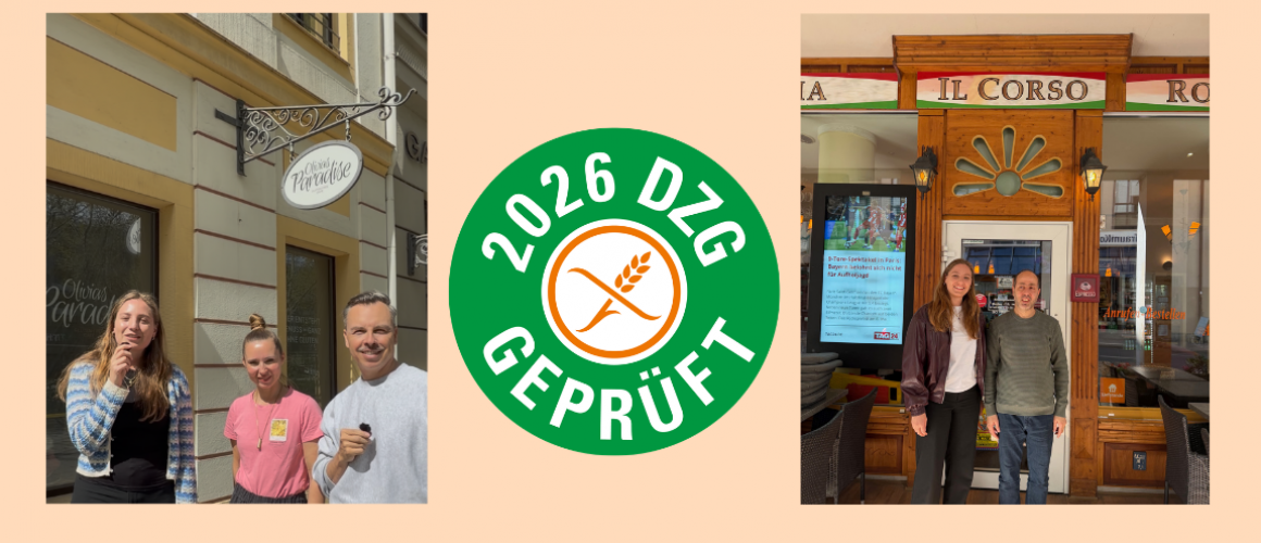 Collage auf beigem Hintergrund: Links drei Personen vor einem Café („Paradiso“), mittig ein rundes grünes Siegel mit der Aufschrift „2026 DZG geprüft“, rechts zwei Personen vor dem Restaurant „Il Corso“.
